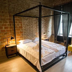 Halytskyi District Yakınında 41 M2 Stüdyo , 1 Banyolu Apart Otel